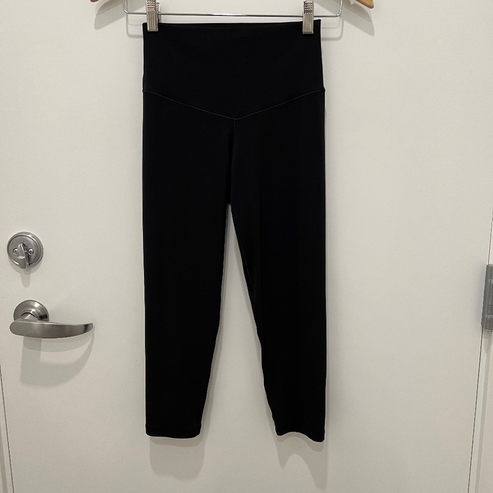 Aerie Play Cropped Leggings, Size M, in Black